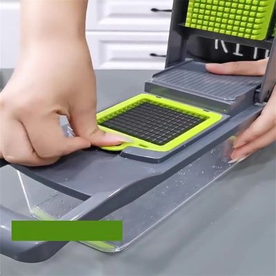 Bądź kreatywny w kuchni z naszą ręczną 12 w 1 Mandoliną do cięcia warzyw i owoców