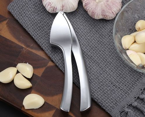 Przesycznik czosnkowy do produkcji żywności Przesycznik tłoczący, tłocznik imbiru, odkurzacz, wyciskacz 16*3cm Wielopłaszczyźnia do kuchni